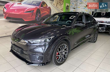 Ford Mustang Mach-E  2021