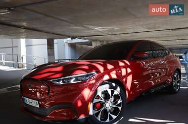 Ford Mustang Mach-E  2021