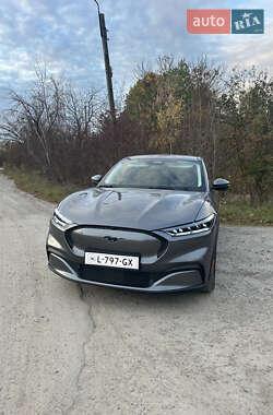 Ford Mustang Mach-E  2021