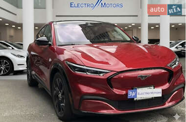 Ford Mustang Mach-E  2021