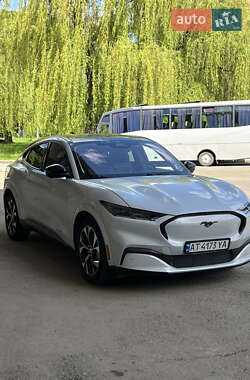 Ford Mustang Mach-E  2021