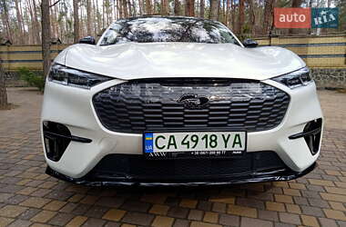 Ford Mustang Mach-E  2021