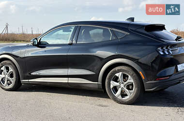 Ford Mustang Mach-E  2021