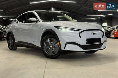 Ford Mustang Mach-E  2021