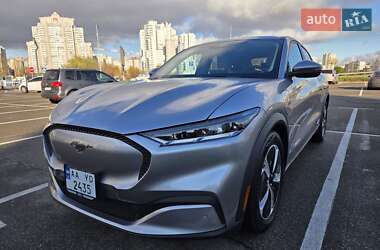 Ford Mustang Mach-E  2021