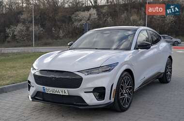 Ford Mustang Mach-E  2022