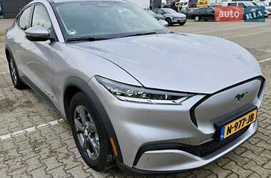 Ford Mustang Mach-E  2021