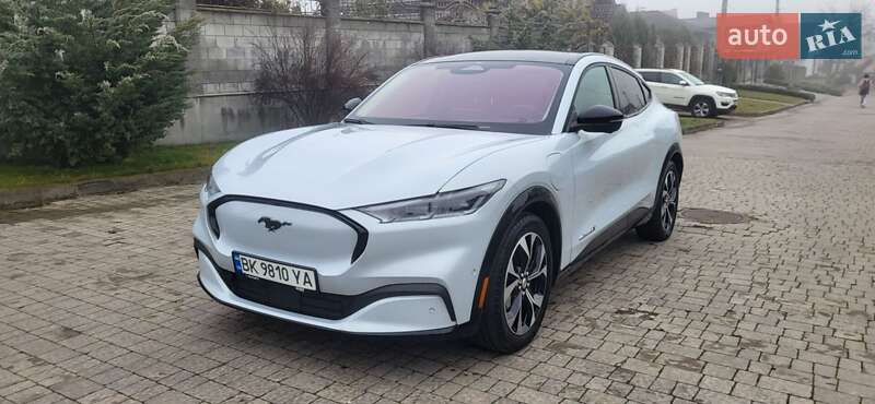 Легкові Ford Mustang Mach-E