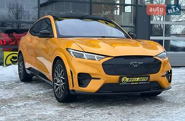 Ford Mustang Mach-E  2021