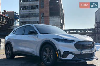 Ford Mustang Mach-E  2021