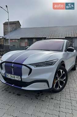 Ford Mustang Mach-E  2021