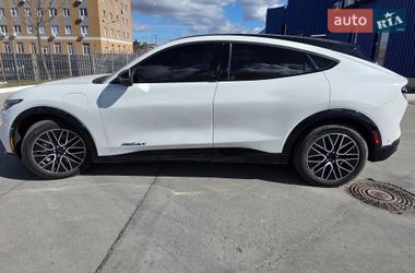 Ford Mustang Mach-E  2024