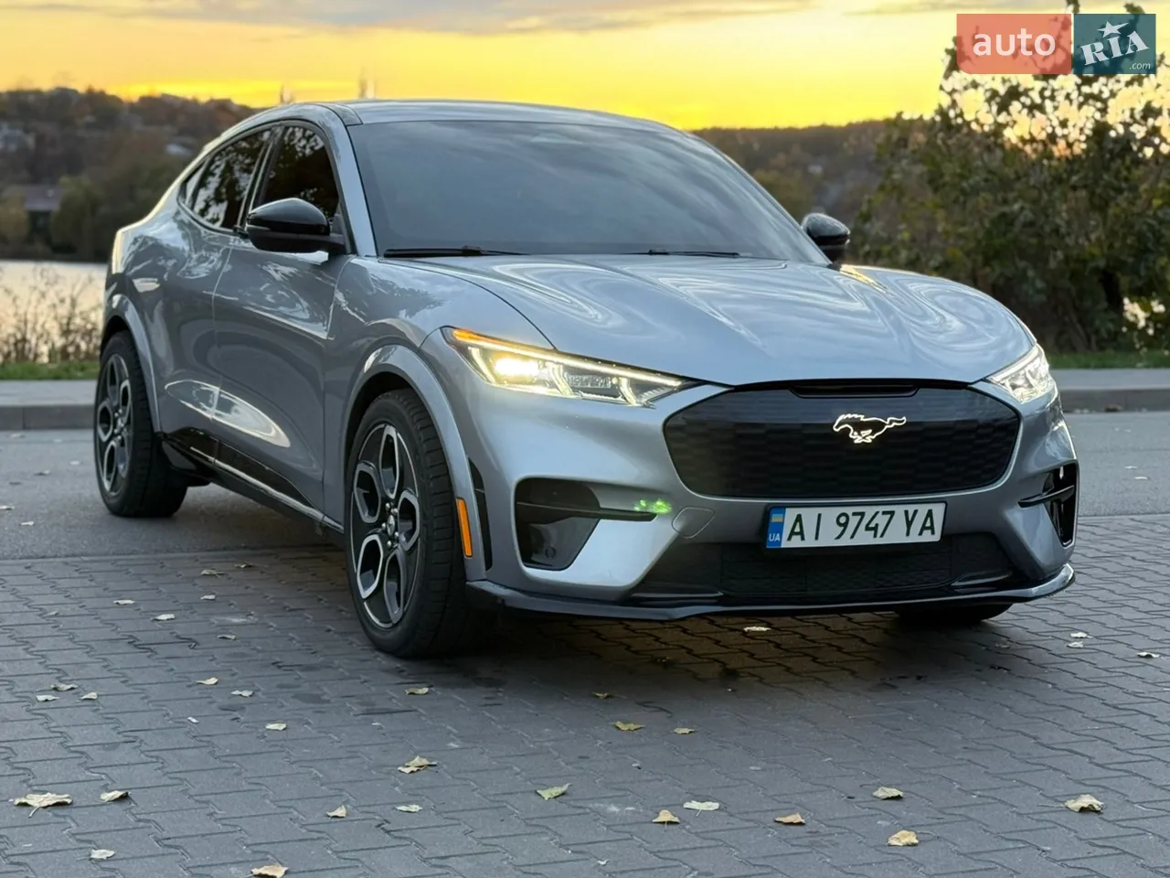 2021 Ford Mustang Mach-E - мініатюра 2