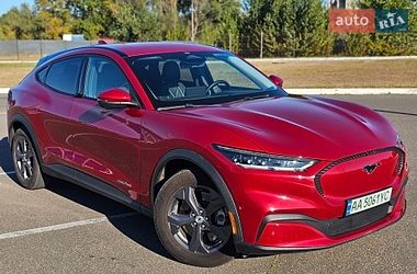 Ford Mustang Mach-E  2021
