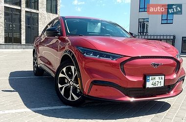 Ford Mustang Mach-E  2020