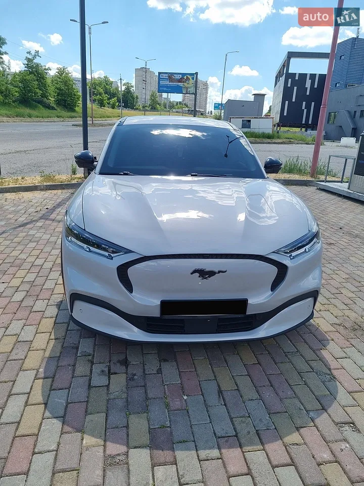2023 Ford Mustang Mach-E - мініатюра 2