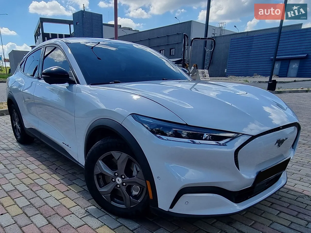 2023 Ford Mustang Mach-E - мініатюра 3