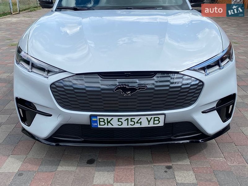 Позашляховик / Кросовер Ford Mustang Mach-E 2022 в Рівному