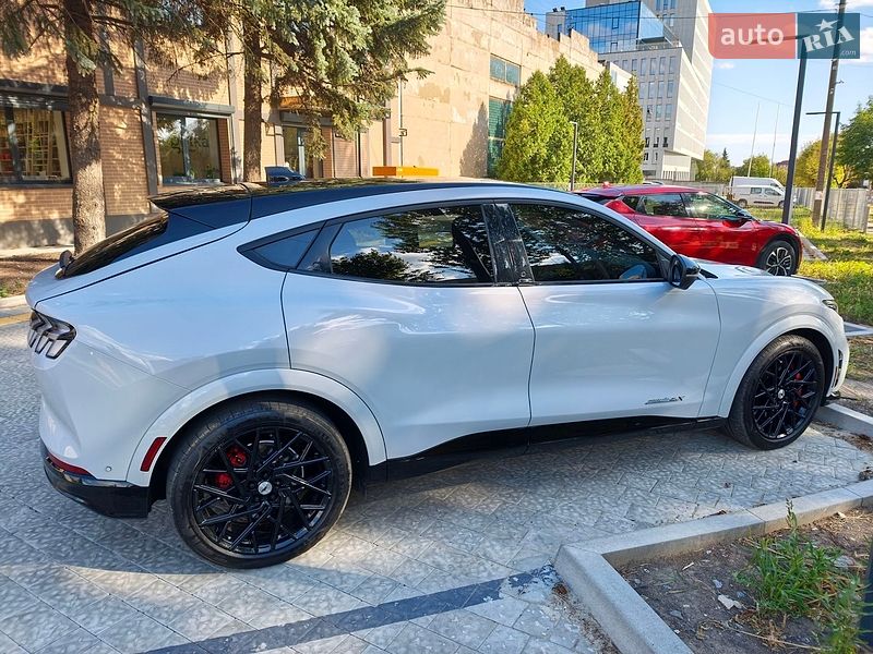 Позашляховик / Кросовер Ford Mustang Mach-E 2022 в Львові