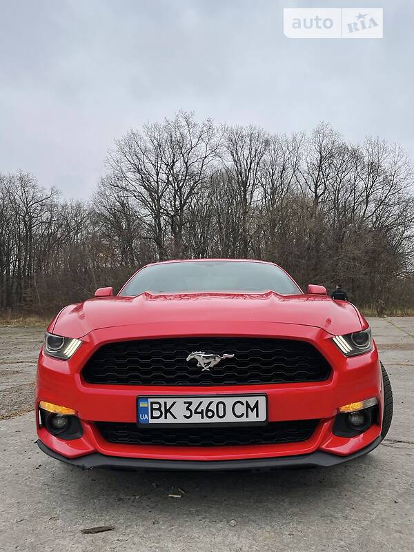 Седан Ford Mustang