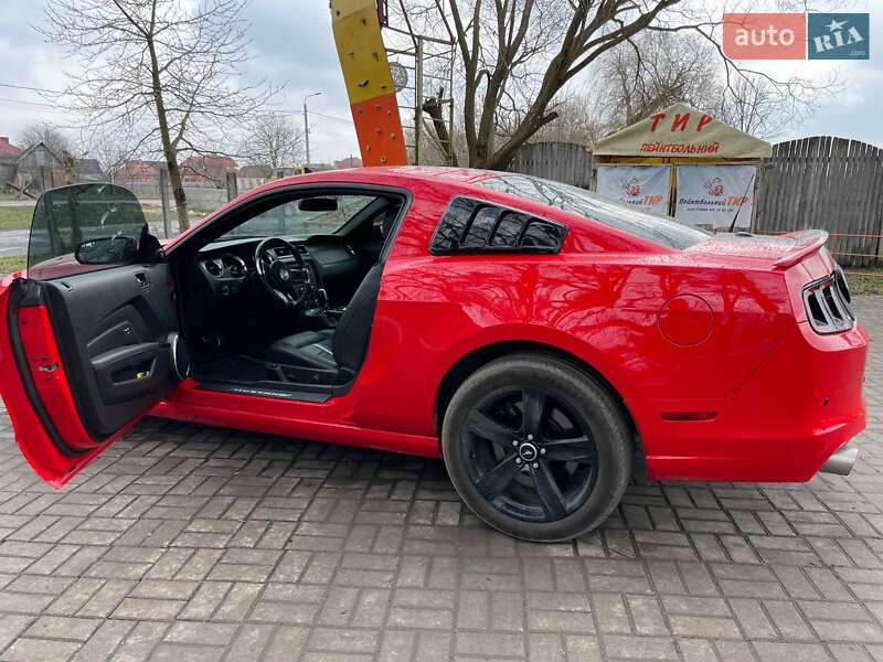 Купе Ford Mustang 2012 в Ровно фото 2 Купе Ford Mustang 2012 в Ровно