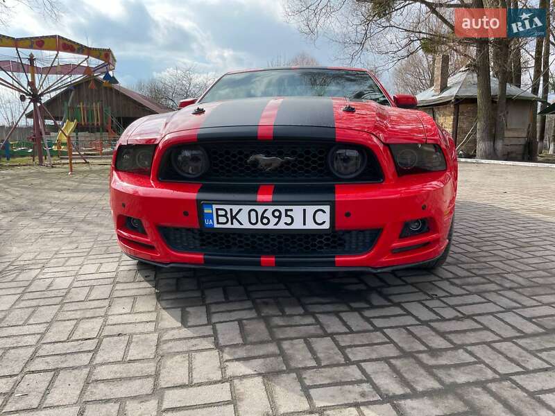 Купе Ford Mustang 2012 в Ровно фото 5 Купе Ford Mustang 2012 в Ровно