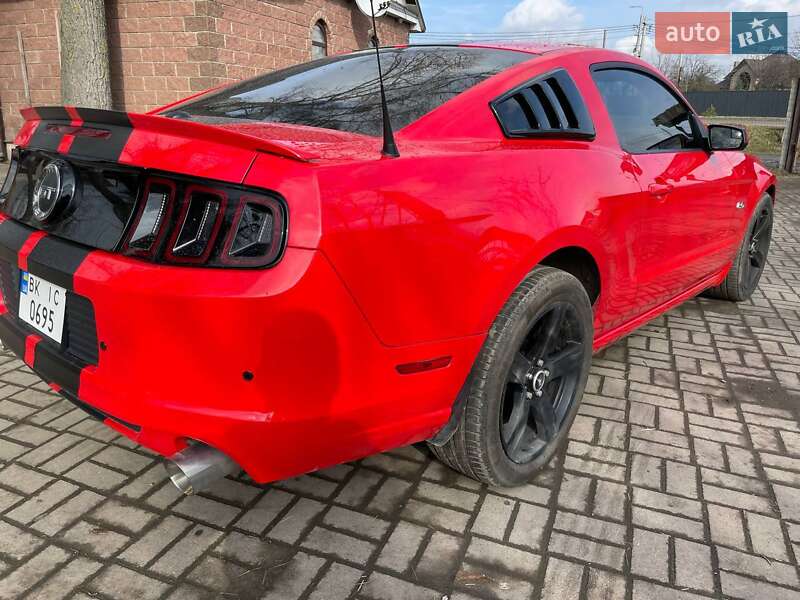 Купе Ford Mustang 2012 в Ровно фото 7 Купе Ford Mustang 2012 в Ровно