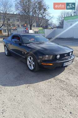 Ford Mustang  2006