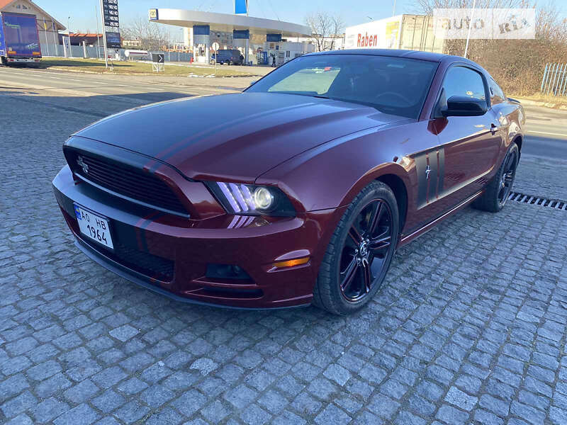 Купе Ford Mustang