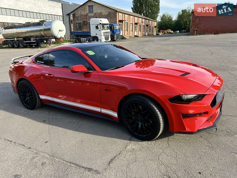 Купе Ford Mustang 2018 в Умані