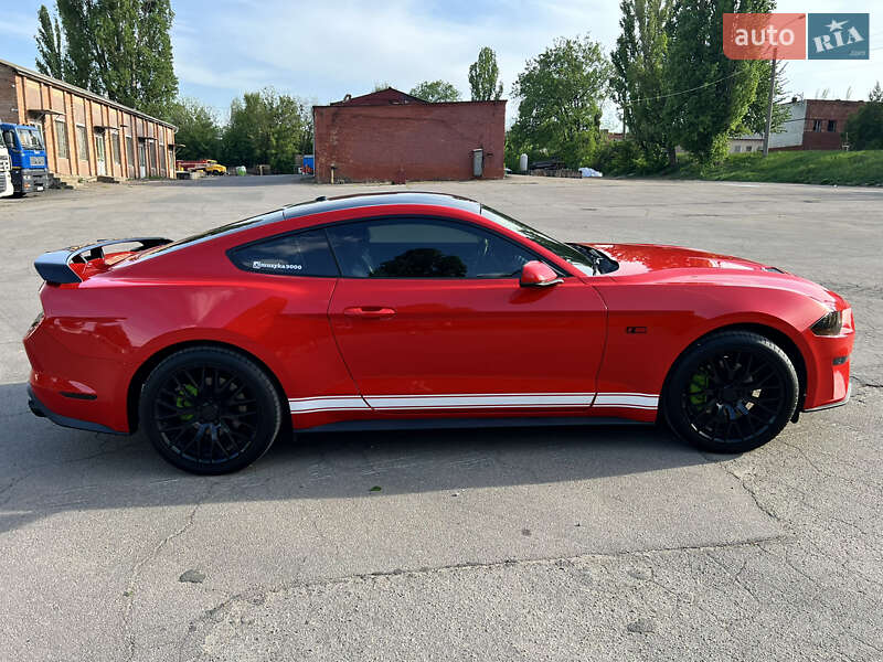 Купе Ford Mustang 2018 в Умані