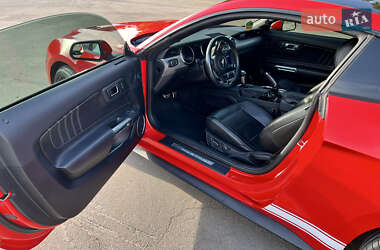 Купе Ford Mustang 2018 в Умані
