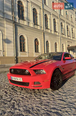 Ford Mustang  2012