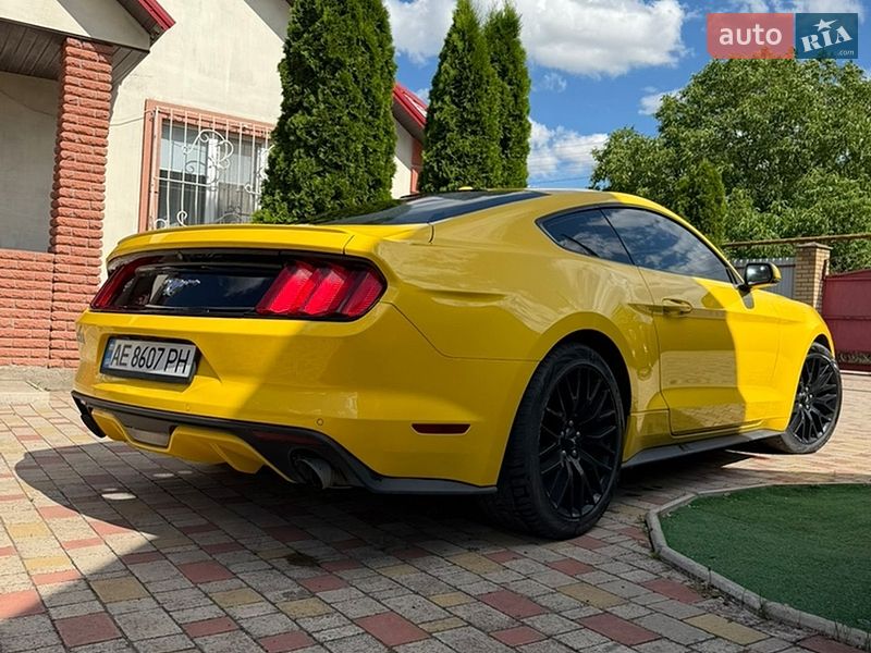 Купе Ford Mustang 2014 в Вольногорске
