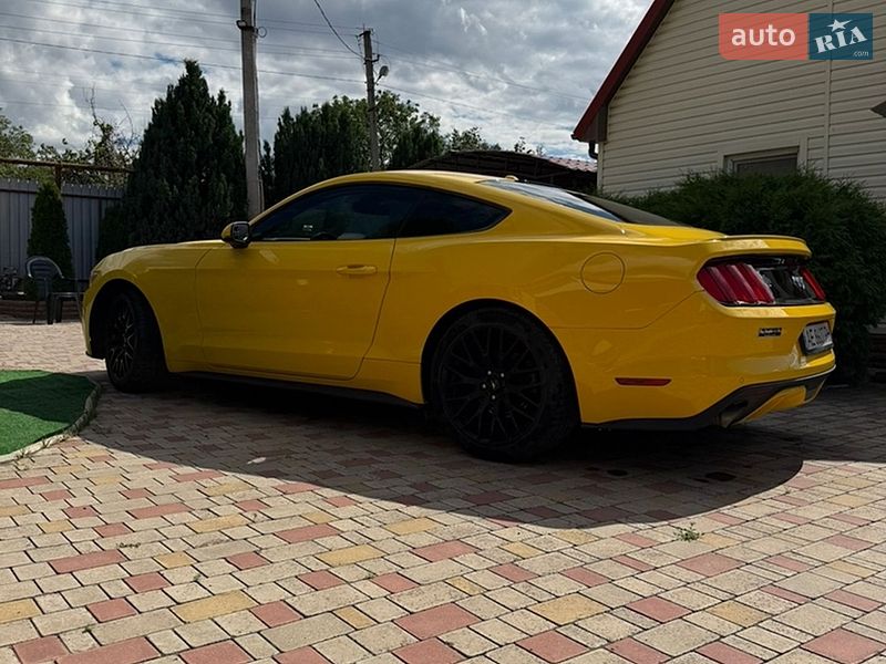 Купе Ford Mustang 2014 в Вольногорске