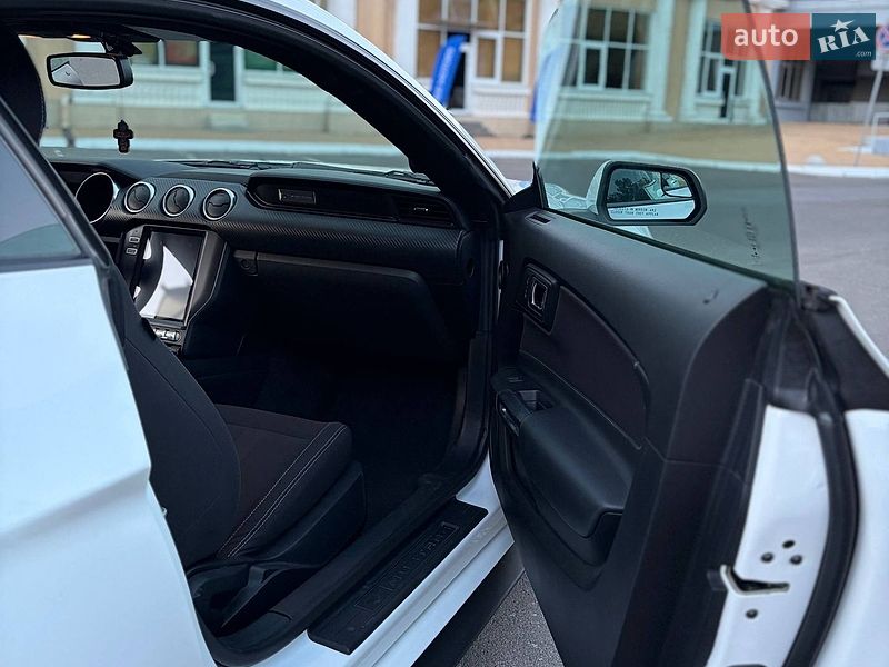 Купе Ford Mustang 2018 в Одессе фото 20 Купе Ford Mustang 2018 в Одессе
