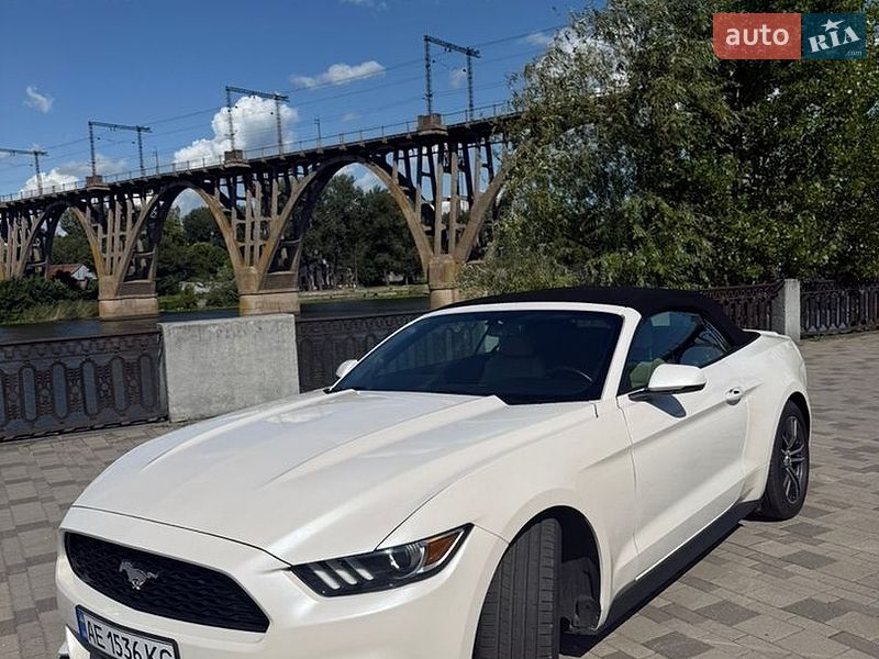 Кабріолет Ford Mustang 2017 в Дніпрі фото 4 Кабріолет Ford Mustang 2017 в Дніпрі