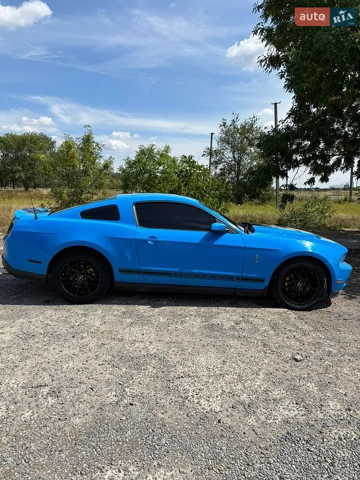 2011 Ford Mustang - мініатюра 2