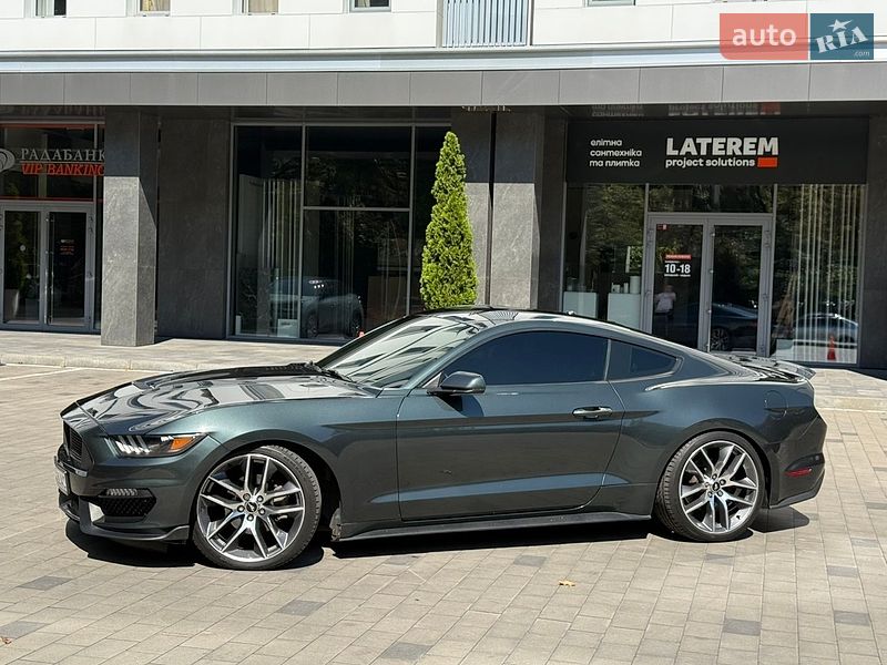 Купе Ford Mustang 2016 в Днепре фото 4 Купе Ford Mustang 2016 в Днепре