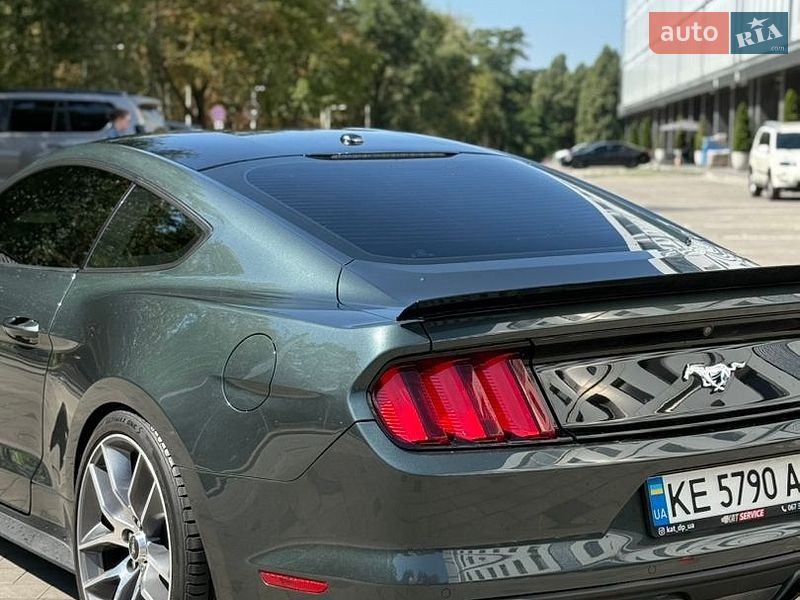 Купе Ford Mustang 2016 в Днепре фото 5 Купе Ford Mustang 2016 в Днепре