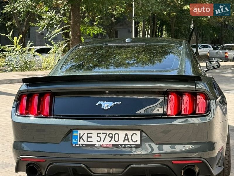Купе Ford Mustang 2016 в Днепре фото 7 Купе Ford Mustang 2016 в Днепре