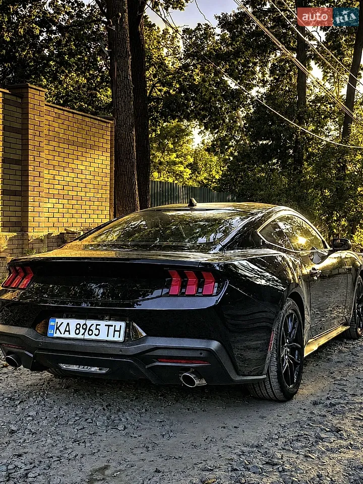 2025 Ford Mustang - мініатюра 3