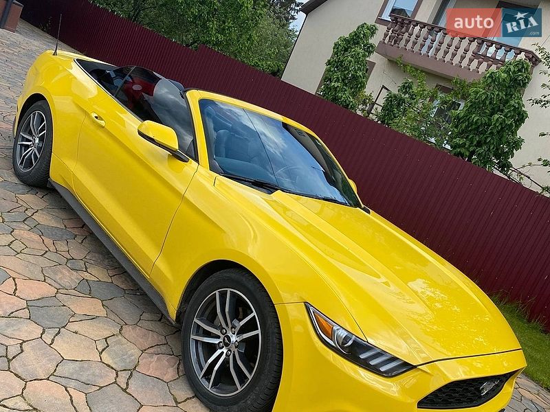 Кабріолет Ford Mustang 2015 в Любомлі