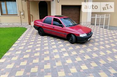 Ford Orion  1992