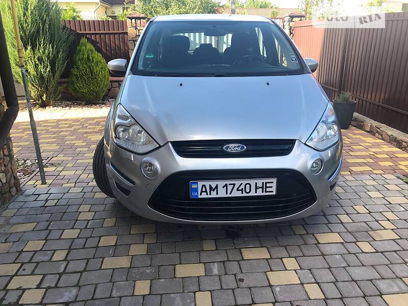 Универсал Ford S-Max