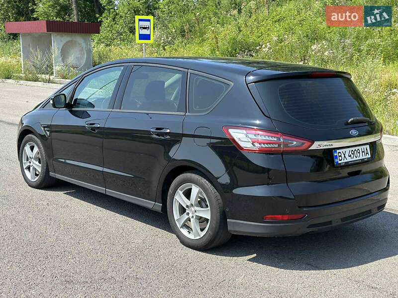 Минивэн Ford S-Max 2016 в Красилове