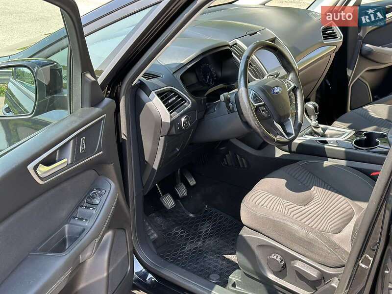 Минивэн Ford S-Max 2016 в Красилове