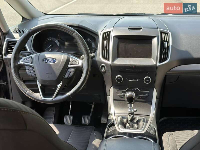 Минивэн Ford S-Max 2016 в Красилове