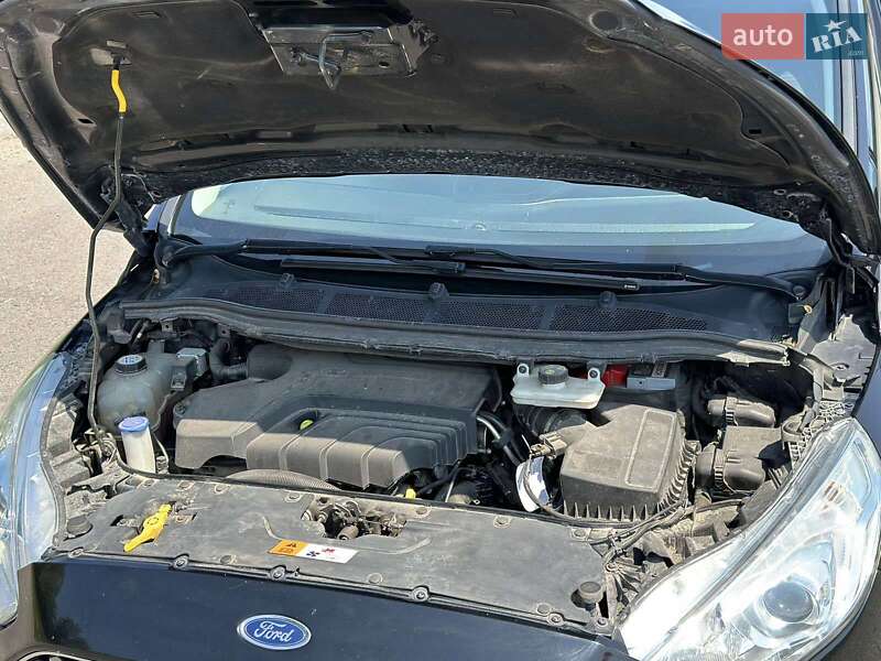 Минивэн Ford S-Max 2016 в Красилове