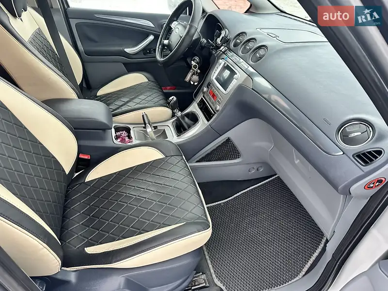 Ford S-Max